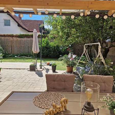 Angela Haz Apartment Balatonbereny Luaran gambar